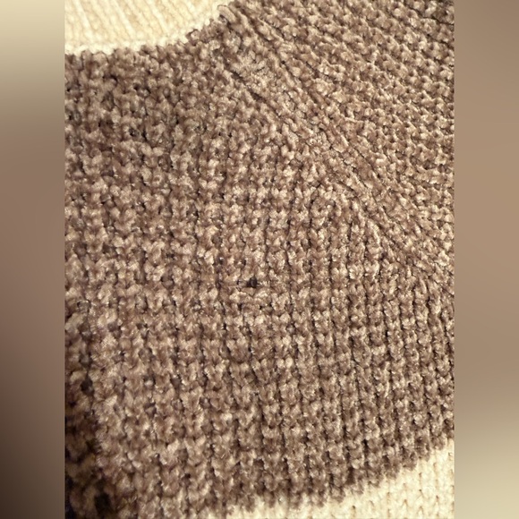 Altar’d State Colorblock Knit Cropped Sweater Cream and Brown Size XS - Picture 6 of 7